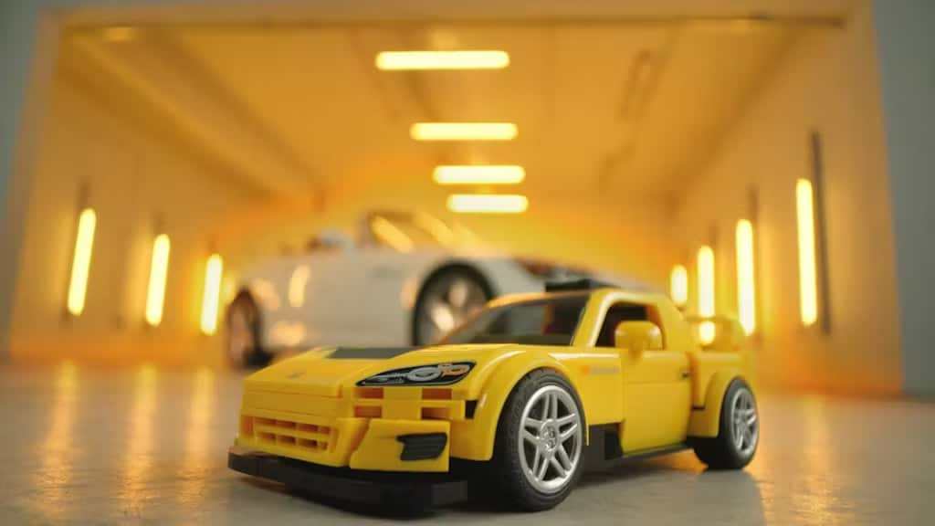 Hondy smerujú priamo do garáže Mattel Brick Shop