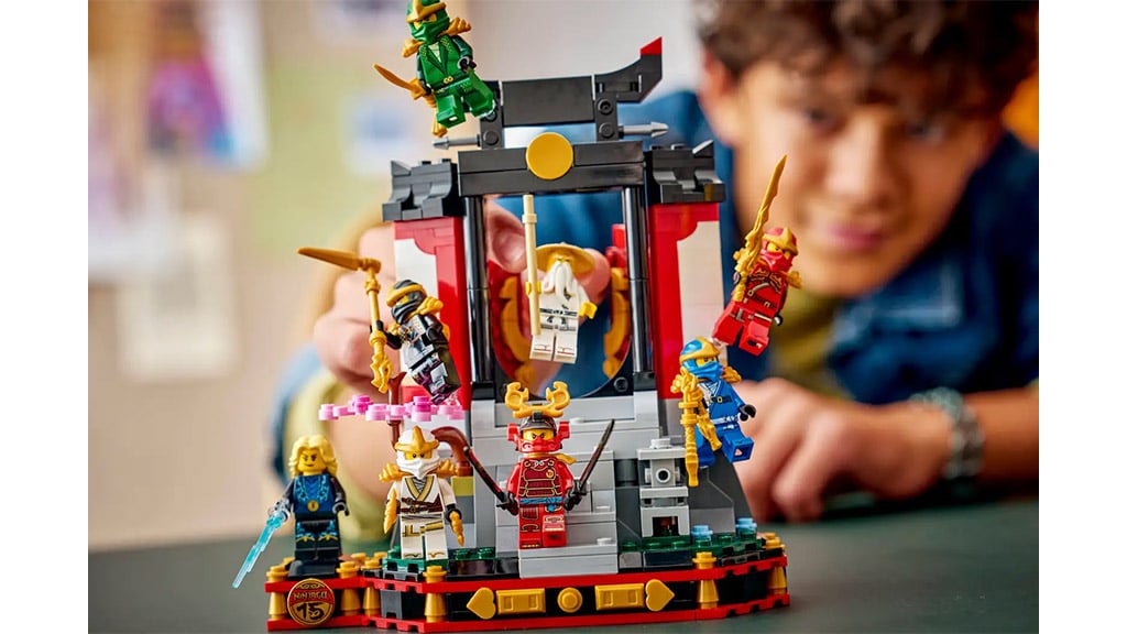 Oslávte 15. výročie LEGO Ninjago s novými hernými sadami, podujatiami a mnohým ďalším