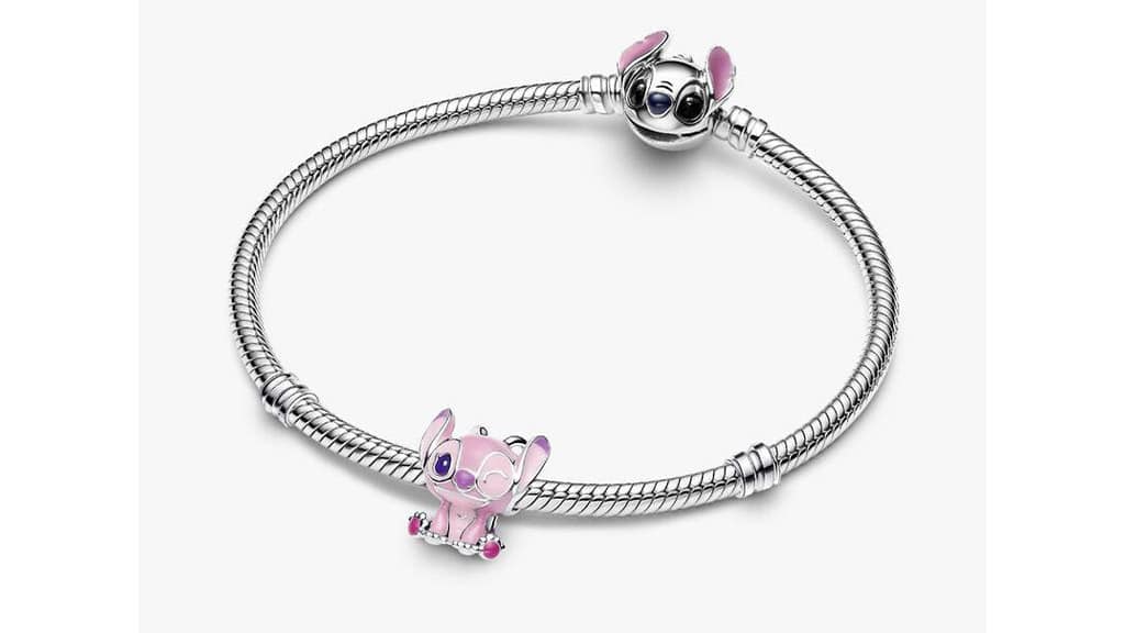 Stitch sa roztočí v novom videoklipe