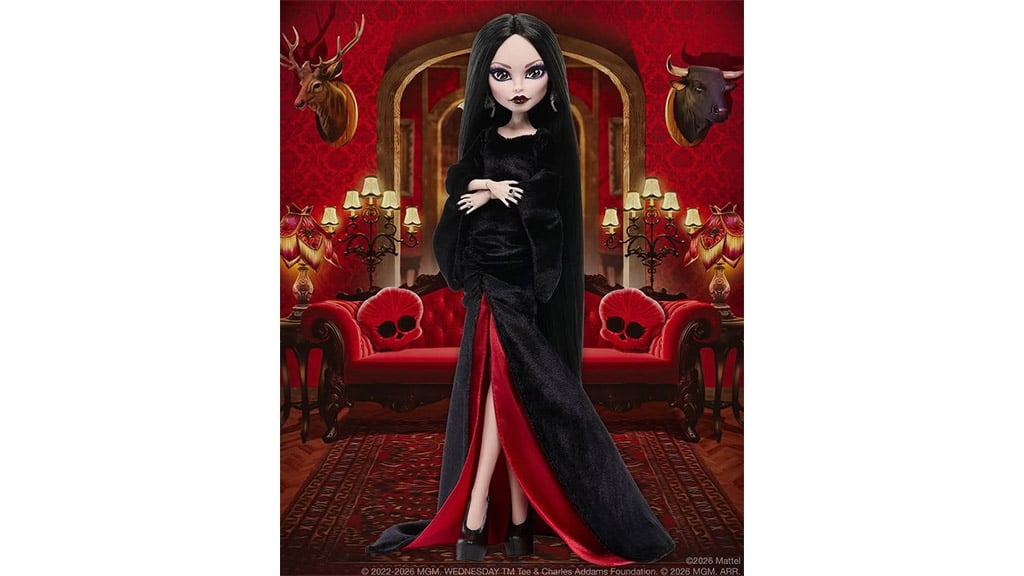 Tento Mattel Monster High Morticia Addams bábika je očarujúco temná