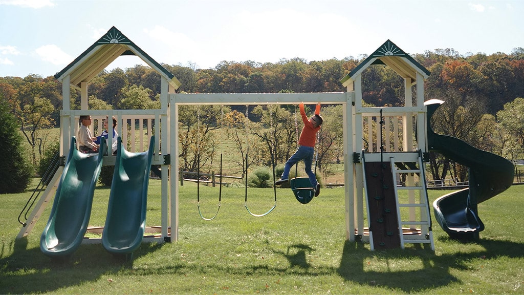 Skáč do jari s novými záhradnými a vonkajšími hernými setmi od King Swings!