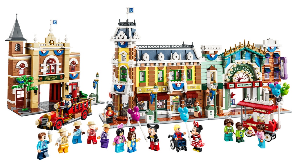 LEGO Disney Hlavná ulica s čarovnými detailmi obohacuje rodinné stavanie.
