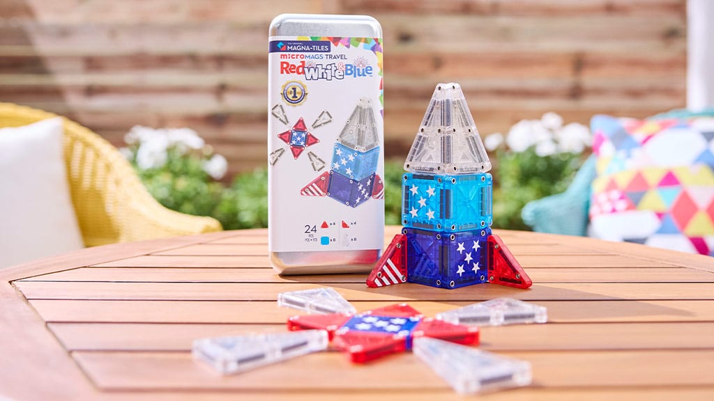 MAGNA-TILES červená, biela a modrá 24-dielna cestovná súprava