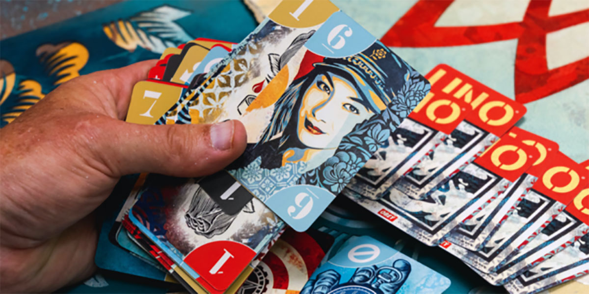 Mattel vytvára ekologické UNO s umelcom a aktivistom Shepardom Faireym