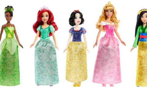 Mattel dorazil s magickými novými Disney princeznami a bábikami Frozen