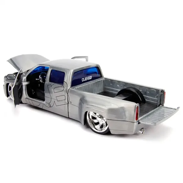 1999 Chevy Silverado Dooley kovové autíčko 1/24 - Simba Toys obrázok 4