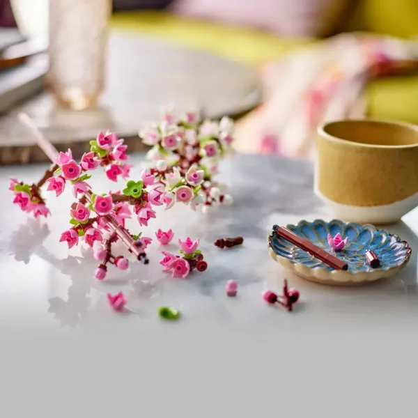 LEGO® Cherry Blossoms (40725) obrázok 5