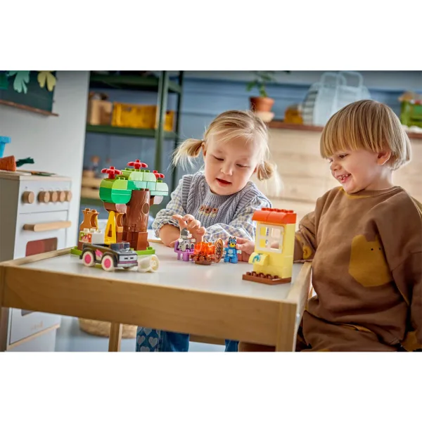 LEGO® DUPLO®: Dievčatá z pizzérie: Gombóc a Bluey (10469) obrázok 7