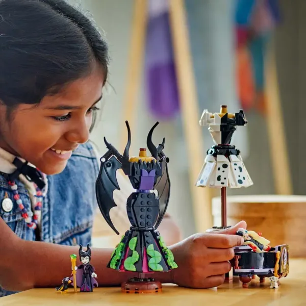 LEGO® Disney: Maleficent a Cruella de Vil oblečenie (43262) obrázok 4