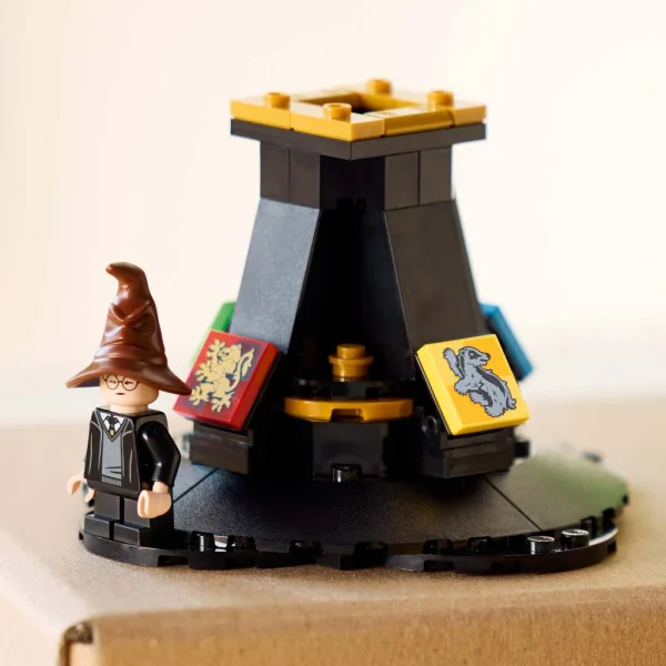 LEGO® Harry Potter™: Hovoriaci Kameň Mudrcov™ (76429) obrázok 4