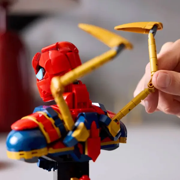 LEGO® Marvel: Busta Iron Spider-Mana (76326) obrázok 3