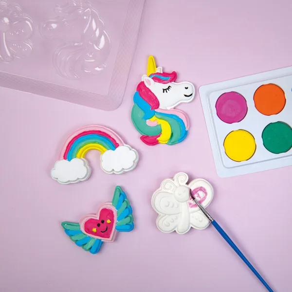 PlayBox: Sada na výrobu chladničkových magnetiek s jednorožcami - odlievací sadrový set obrázok 4