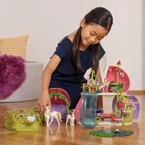 Schleich: Bayala - Trblietavý kvetinový dom s jednorožcami, stajňou a jazerom hracia súprava (42455) obrázok 5