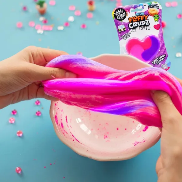 Compound Kings Neon Fluffy Cloudz voňavý obláčik slime - Cukrové srdce obrázok 2