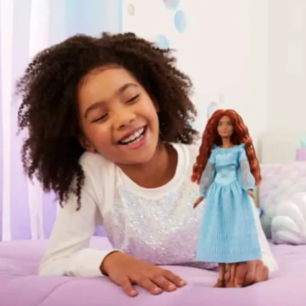 Disney Malá morská víla: Ariel v modrých šatách 30cm - Mattel obrázok 5