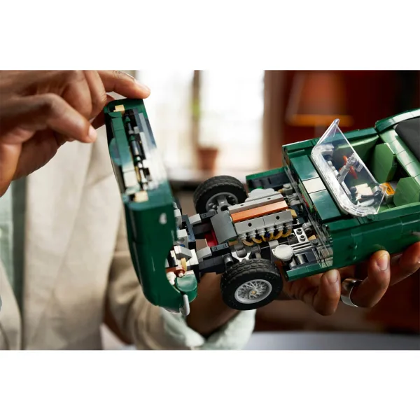 LEGO® Icons: Jaguar E-Type (11381) obrázok 13
