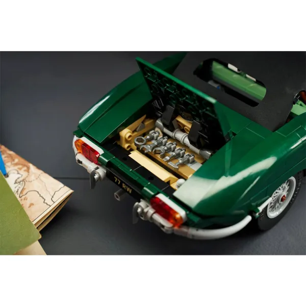 LEGO® Icons: Jaguar E-Type (11381) obrázok 16