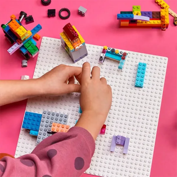 LEGO® Classic: Biela základná doska (11026) obrázok 3