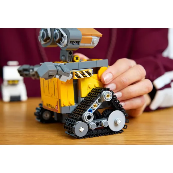 LEGO® Disney: WALL-E a EVA (43279) obrázok 9