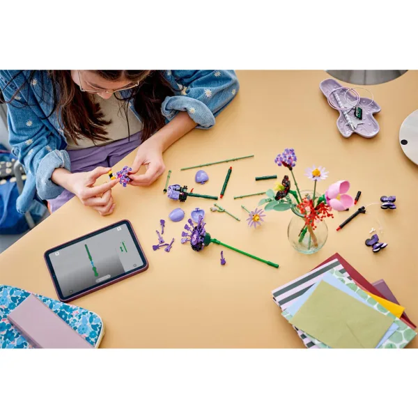 LEGO® Editions: Olivia Rodrigo kytica (11507) obrázok 7