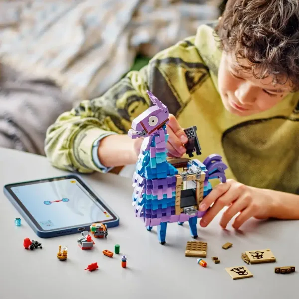 LEGO® Fortnite: Dodávková lama (77071) obrázok 4