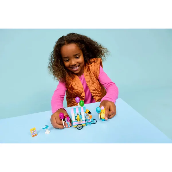 LEGO® Friends: Predajca zmrzliny a balónikov (42692) obrázok 6