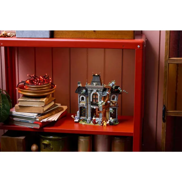 LEGO® Icons: Starostovský rezidencia (11383) obrázok 7
