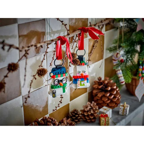 LEGO®: Snehuliakové vianočné ozdoby (40812) obrázok 4