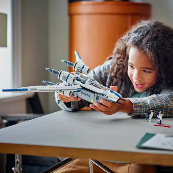 LEGO® Star Wars™: Rebel U-wing Starfighter™ (75399) obrázok 4