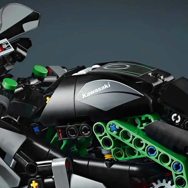 LEGO® Technic: Kawasaki Ninja H2R motocykel (42170) obrázok 3