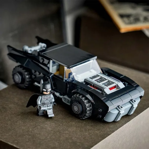 LEGO® Marvel: Batman™: Batmobile™ (76332) obrázok 3