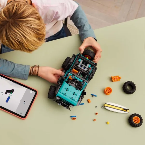 LEGO® Technic: Jeep® Wrangler Rubicon SUV (42227) obrázok 5