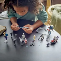 LEGO® Star Wars™: Bojový balíček klonových vojakov™ a bojových droidov™ (75372) obrázok 4