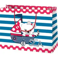 Mačka na plachetnici vo veľkom darčekovom vrecúšku 27x14x33cm