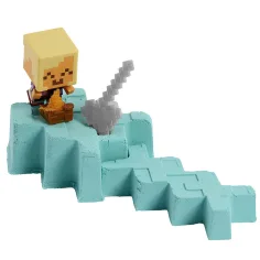 Minecraft: Odhaľte minifigúrku Zlatovlasého námorníka v úložnom priestore v tvare žltého meča - Mattel obrázok 5
