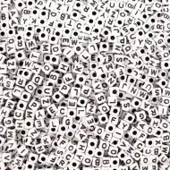 PlayBox: Mini písmenkové navliekacie 1000 ks korálkový balíček