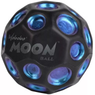 Waboba: Dark Moon skákacia lopta v rôznych prevedeniach.