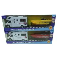 Karavan s prívesom a pretekárskou loďou