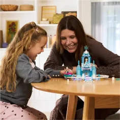 LEGO® Disney: Elsa ľadový hrad a jej sánkovacie dobrodružstvá (43281) obrázok 4