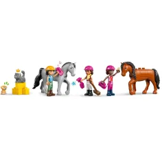 LEGO® Friends: Jazdiareň a jazdecká škola (42688) obrázok 6