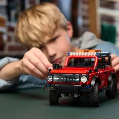 LEGO® Technic: Ford Bronco® SUV (42213) obrázok 6